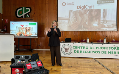 La Consejería hace entrega de kits DigiCraft con material tecnológico a 50 centros educativos extremeños