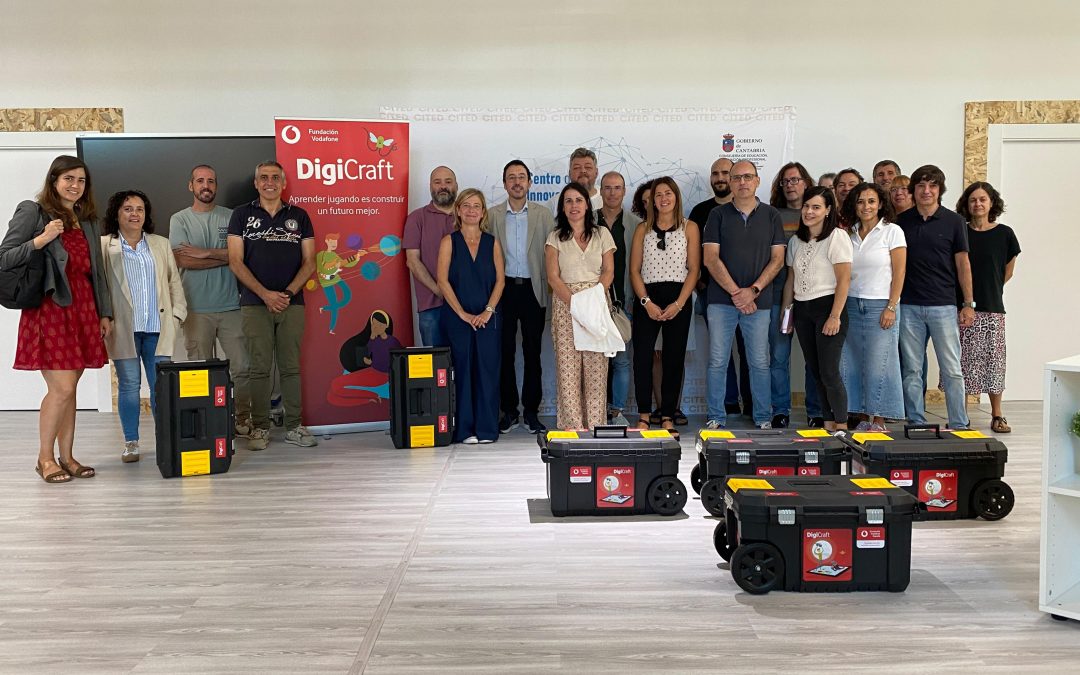 Fundación Vodafone y la Consejería de Educación hacen entrega de kits DigiCraft a centros educativos cántabros