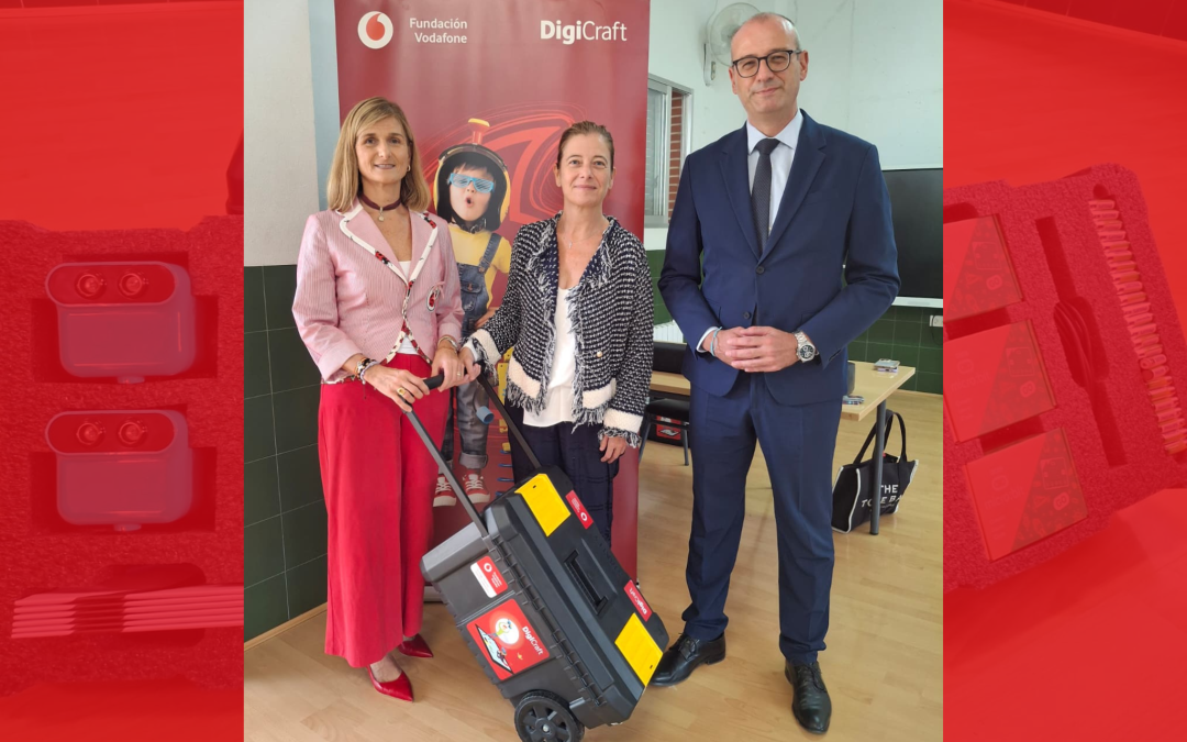 Fundación Vodafone y la Consejería de Educación hacen entrega de Kits DigiCraft a centros educativos murcianos